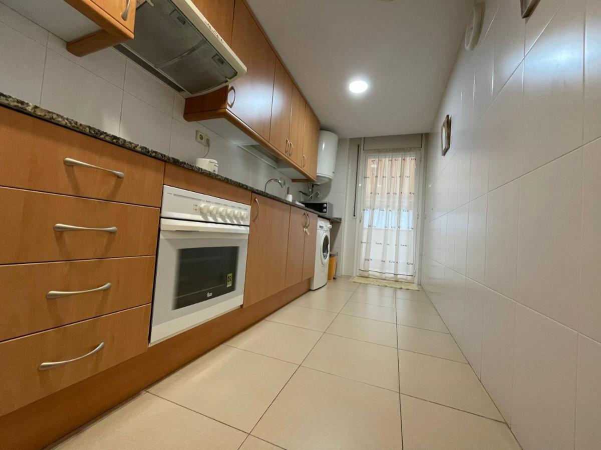 Apartament 70m2 2bedrooms 25m2terrace, 4pools, 3min
